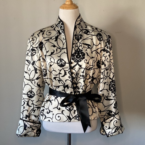 JS Collection 100% Silk Black Ivory Blazer Sz 10 - Picture 2 of 6